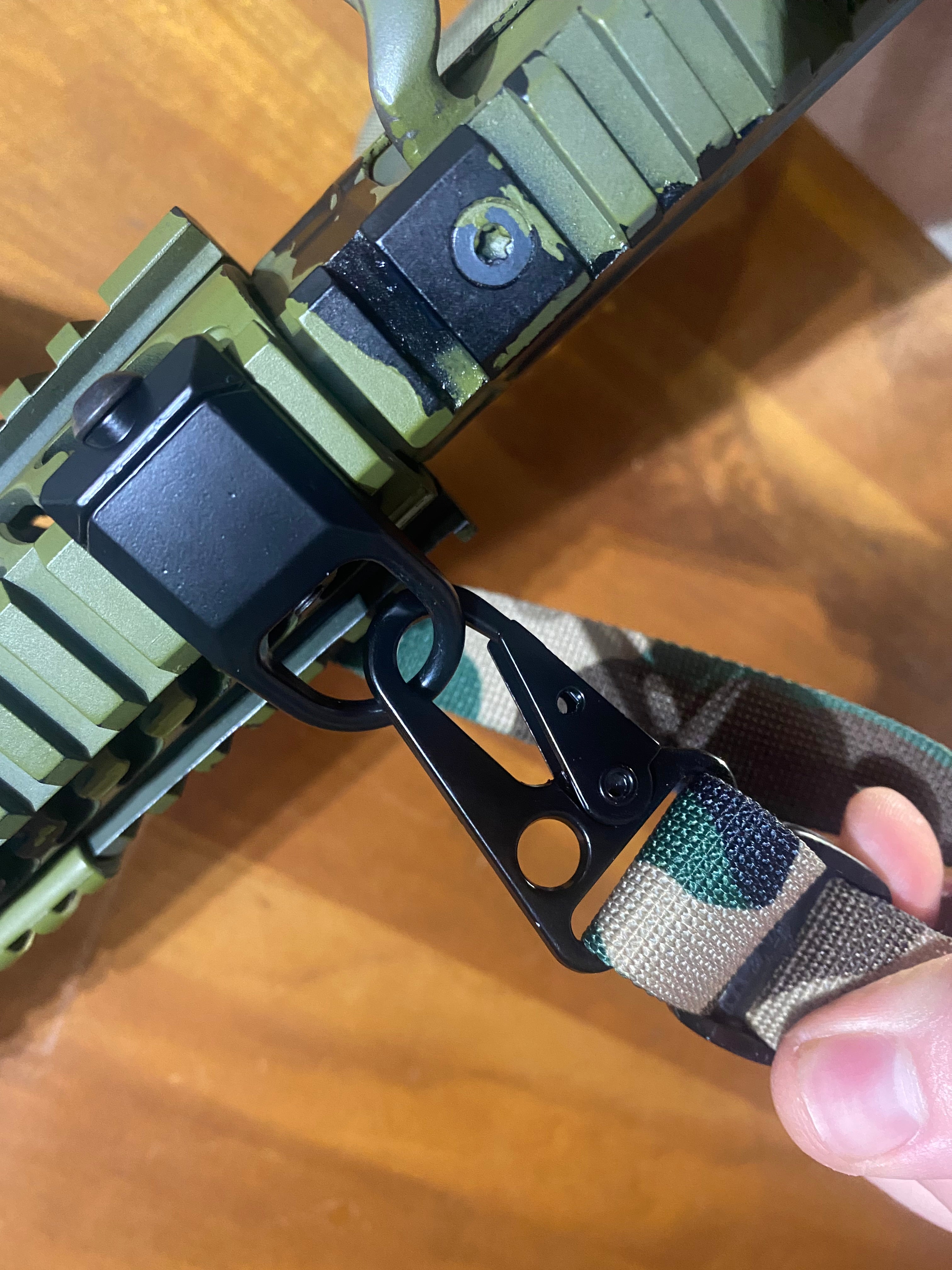 HK Sling Clips 1” Width (Sold Per Pair)